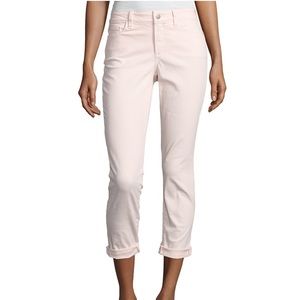 NWOT NYDJ pink size 6 jeans